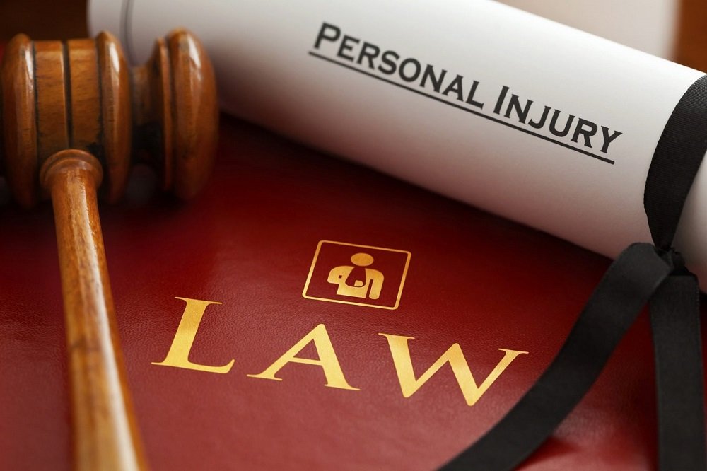 10 Steps to Become a Personal Injury Lawyer - Careerbright.com