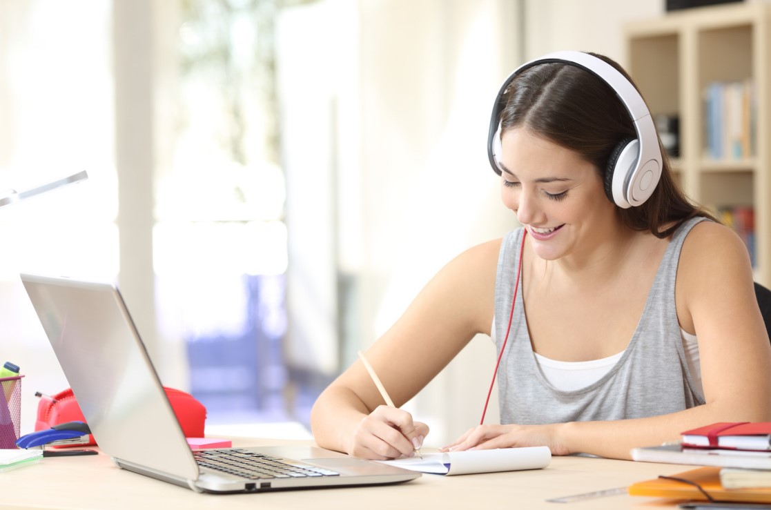 Taking Online Classes In College 5 Tips To Help You Succeed 